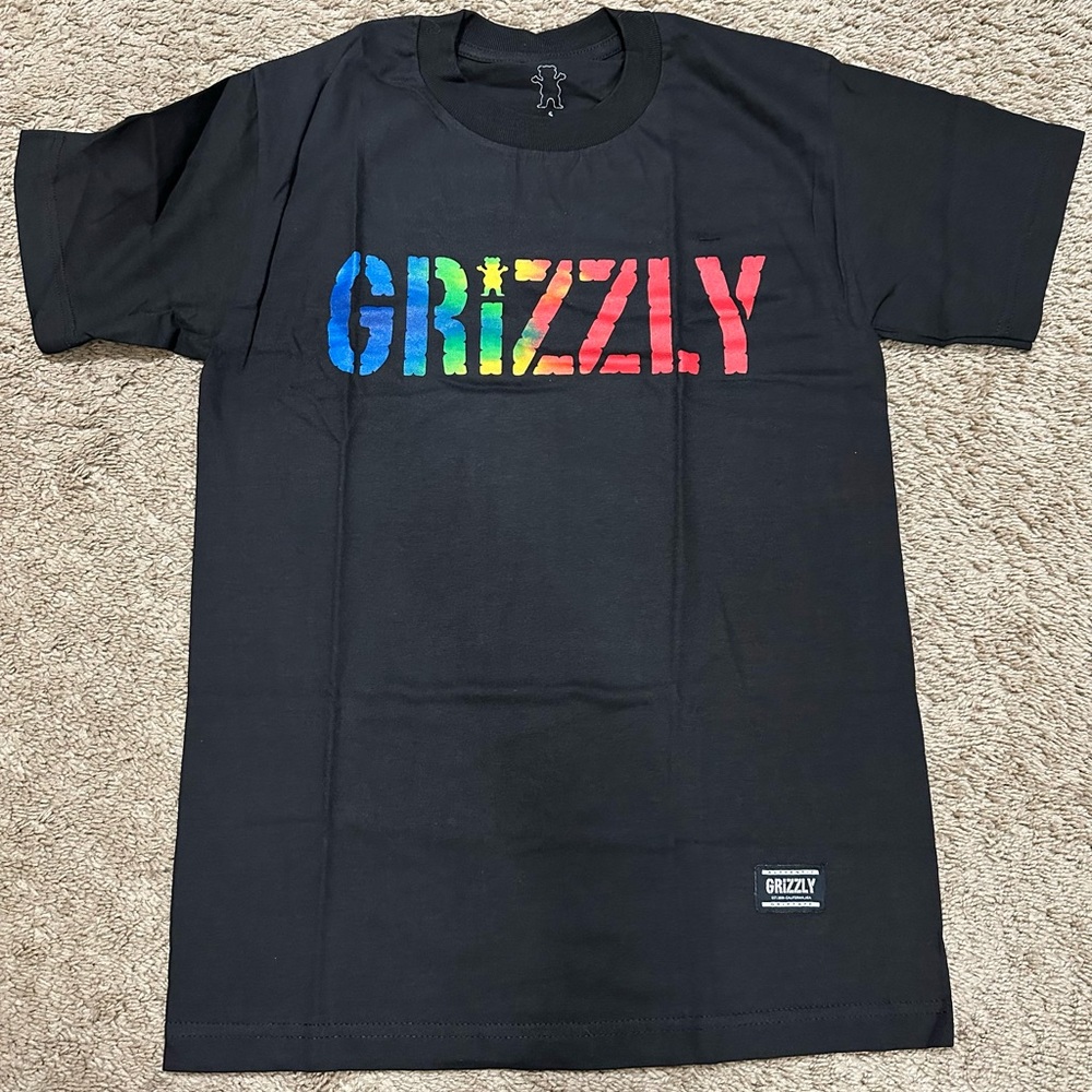 Grizzly Black and Red Short Sleeve Tees A-26